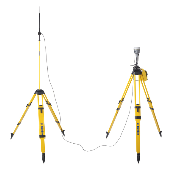 Receiver with a remote radio antenna